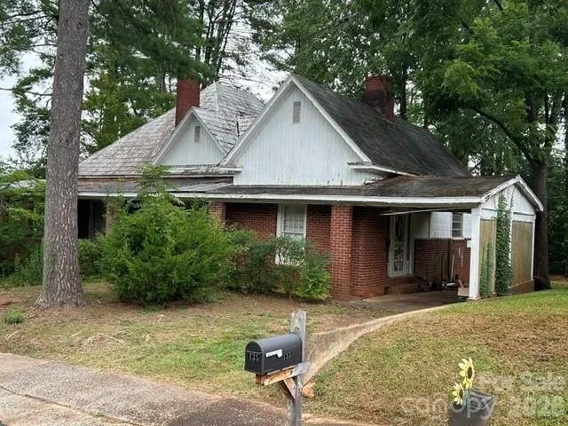 129 Pine Street Rutherfordton, NC 28139