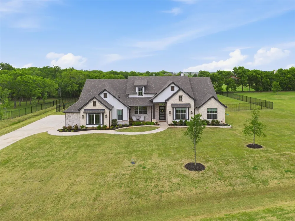 300 Waterview Drive Gunter, TX 75058