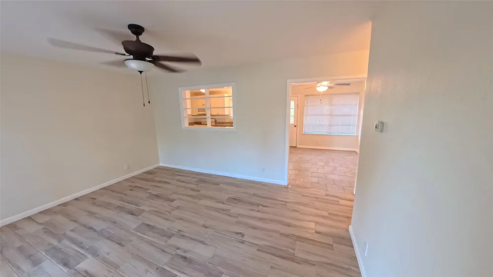 617 E TYLER STREET Richardson, TX 75081