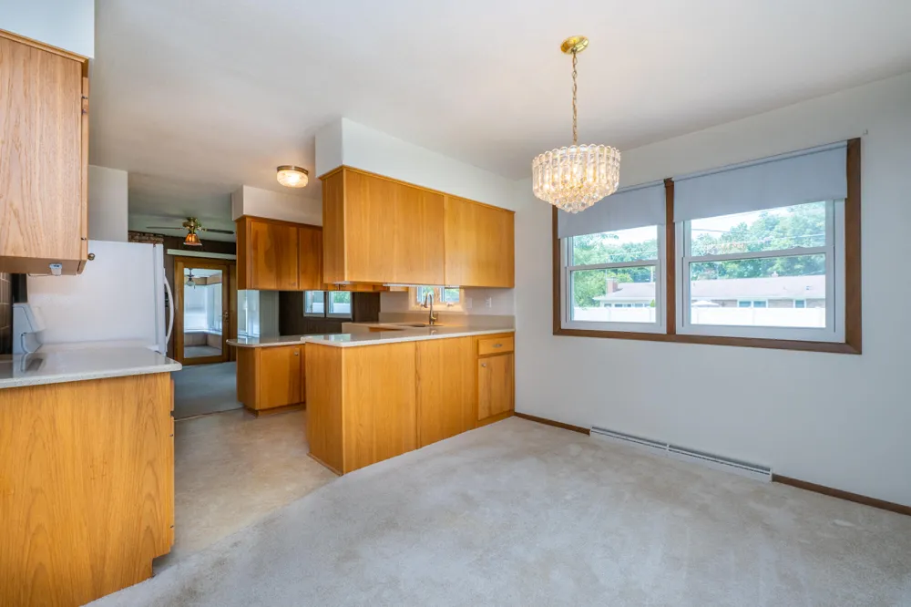 5980 Willow Creek Path Stevensville, MI 49127