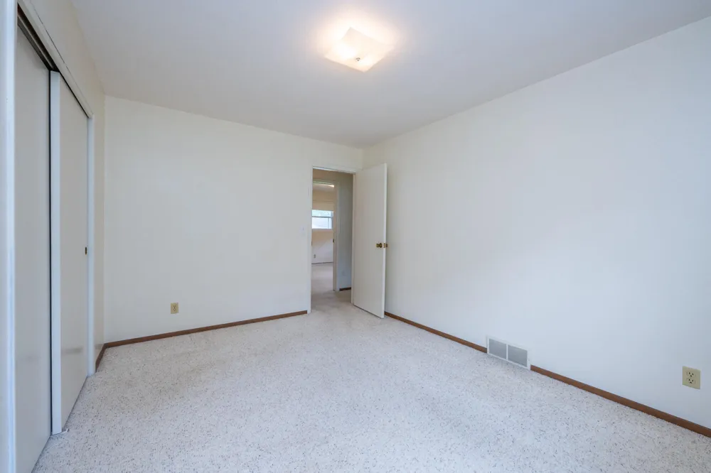 5980 Willow Creek Path Stevensville, MI 49127