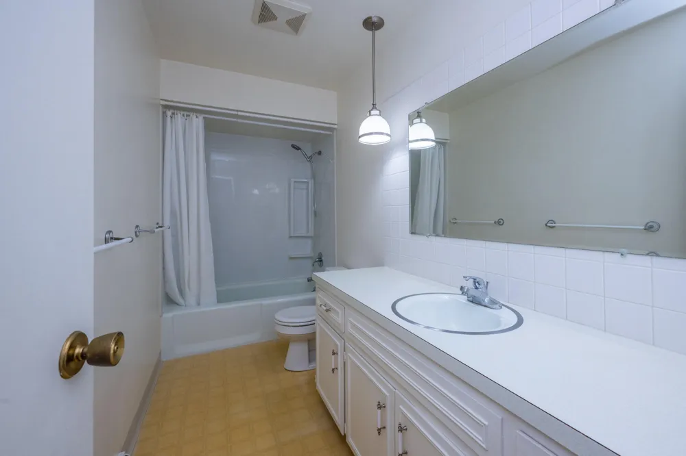 5980 Willow Creek Path Stevensville, MI 49127