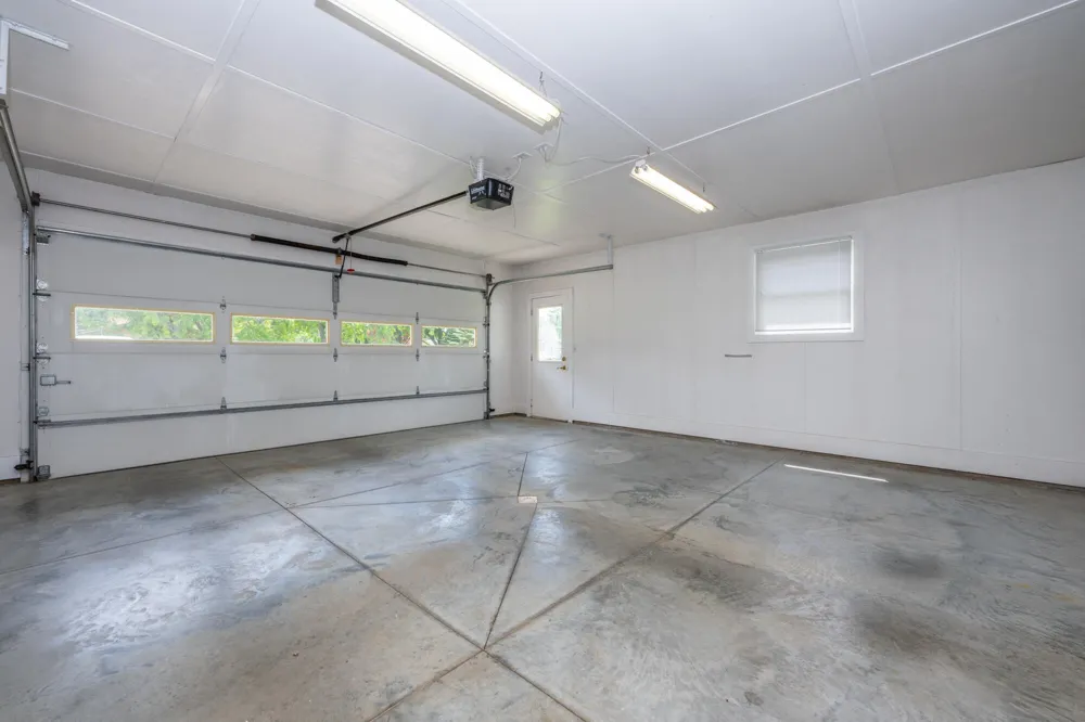5980 Willow Creek Path Stevensville, MI 49127