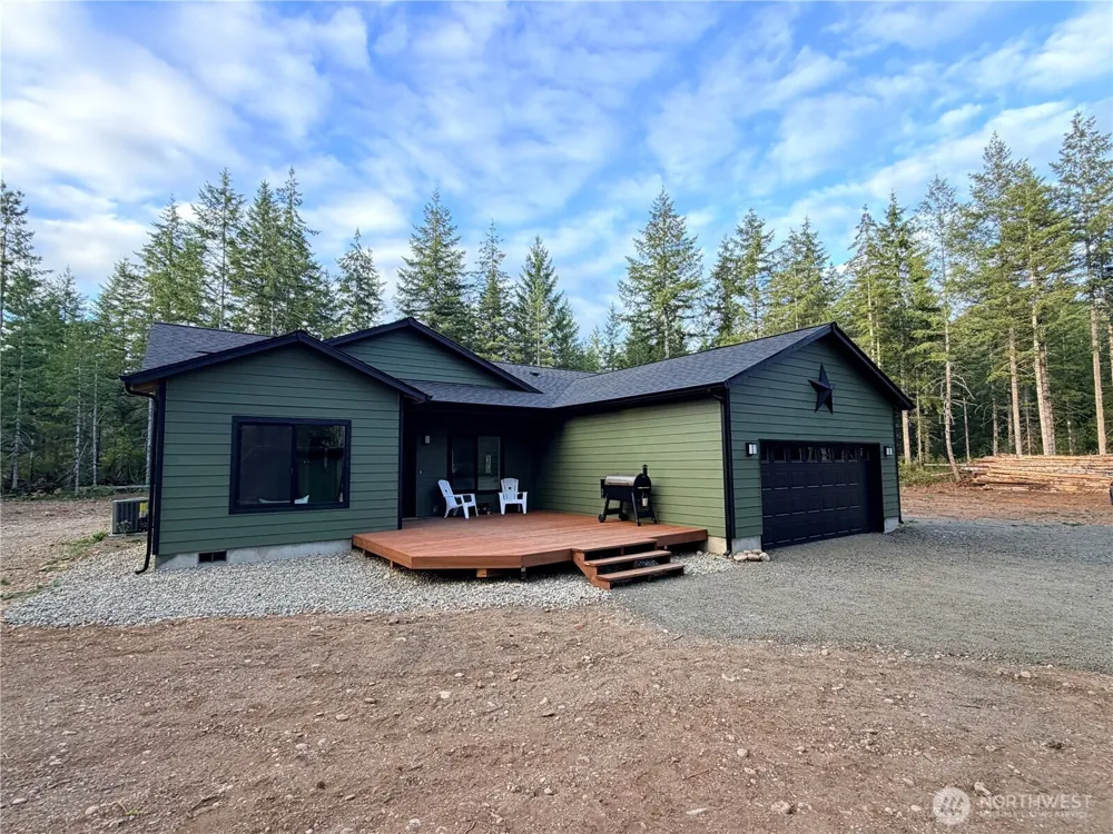 19 Raven Lane Elma, WA 98541