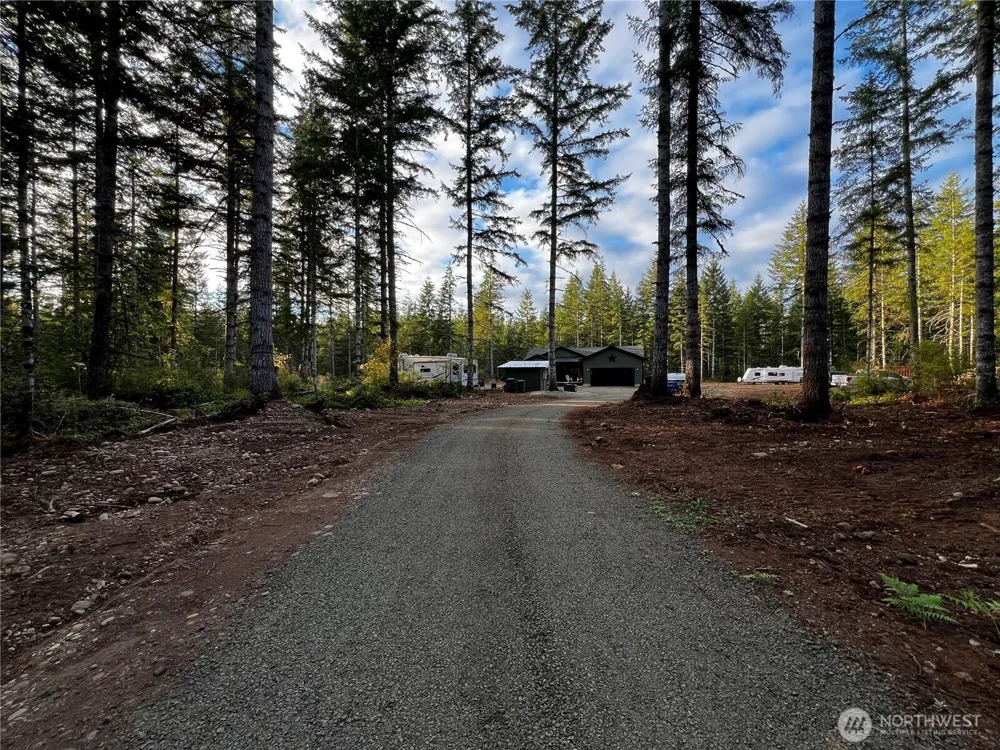 19 Raven Lane Elma, WA 98541