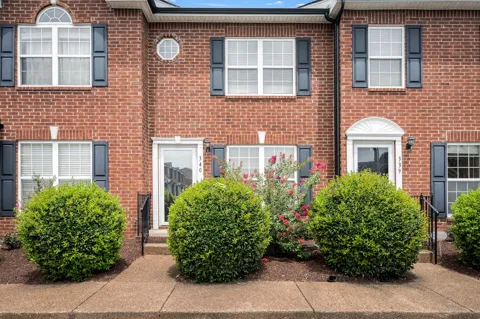 340 Stewarts Landing Cir