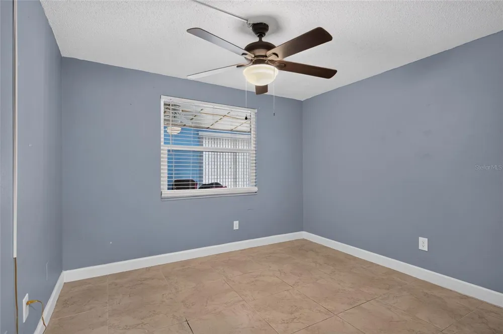 6711 GLEN FOREST COURT Tampa, FL 33615