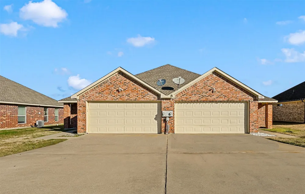514 Harris Street Gunter, TX 75058