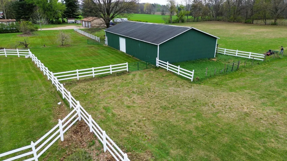 1155 S Bainbridge Center Road Benton Harbor, MI 49022