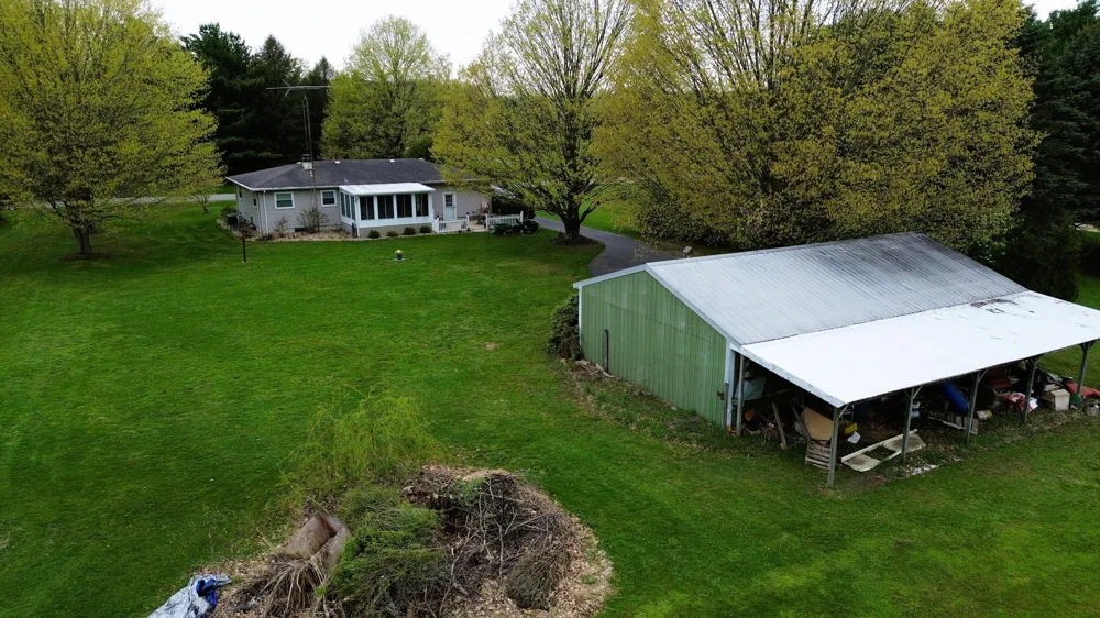 1155 S Bainbridge Center Road Benton Harbor, MI 49022