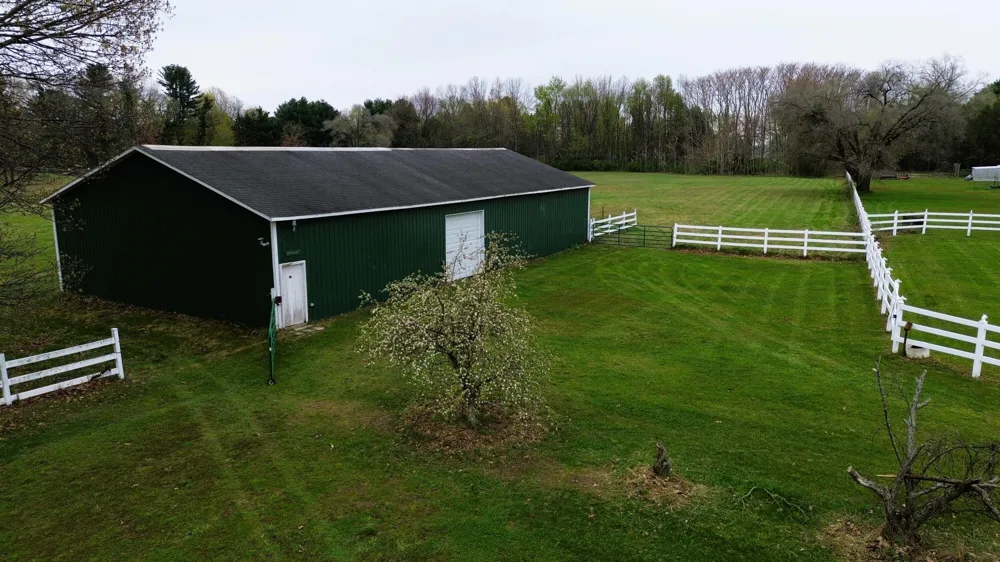 1155 S Bainbridge Center Road Benton Harbor, MI 49022