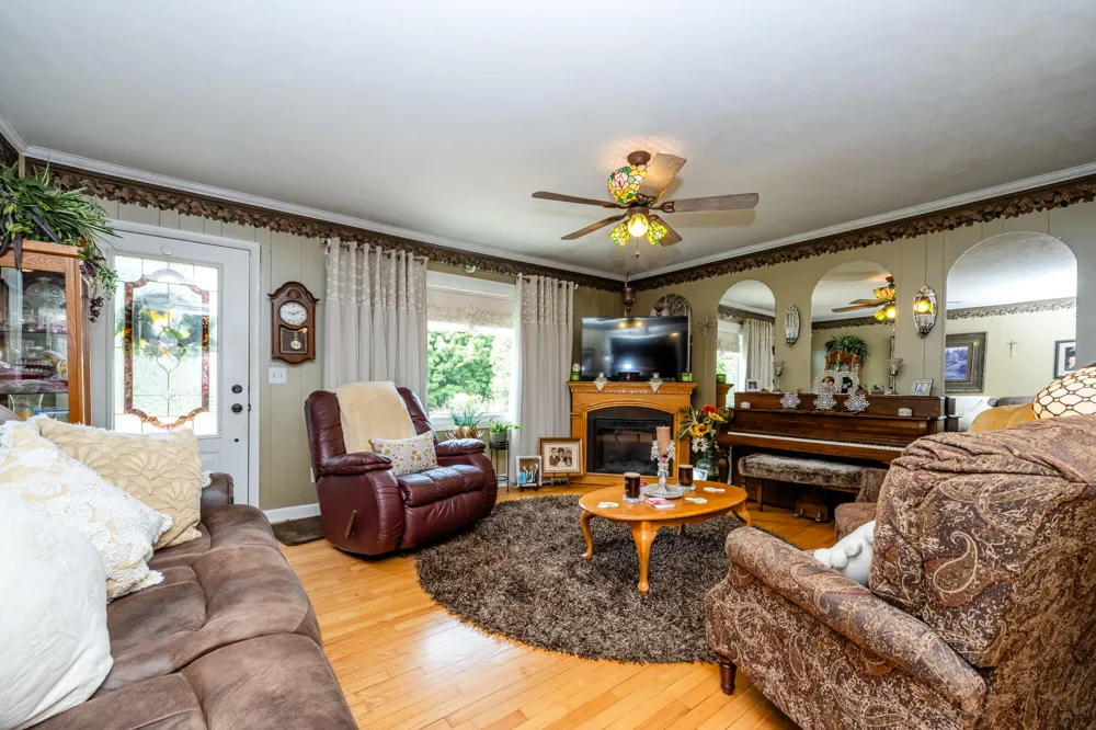 1155 S Bainbridge Center Road Benton Harbor, MI 49022
