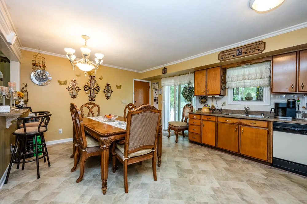 1155 S Bainbridge Center Road Benton Harbor, MI 49022