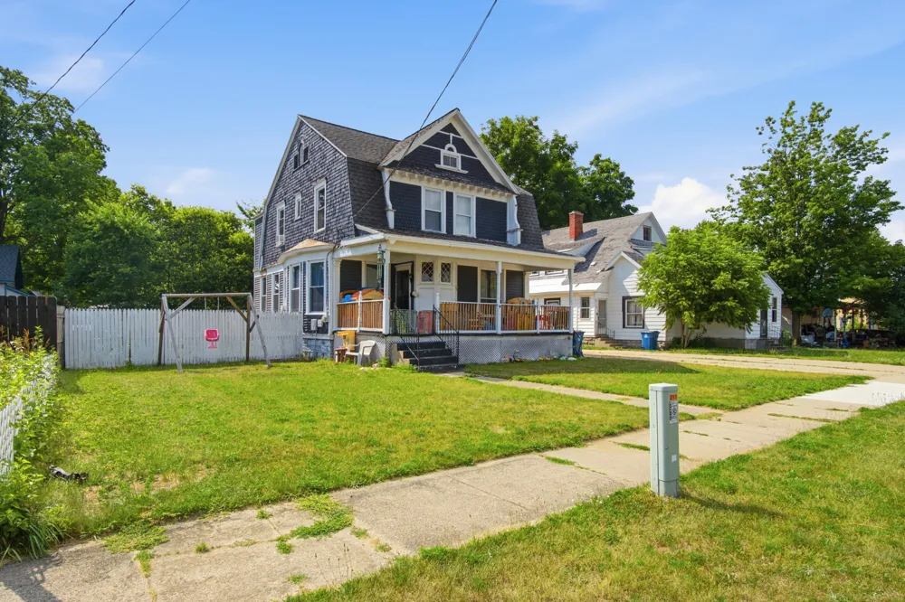 211 Pine Street Evart, MI 49631