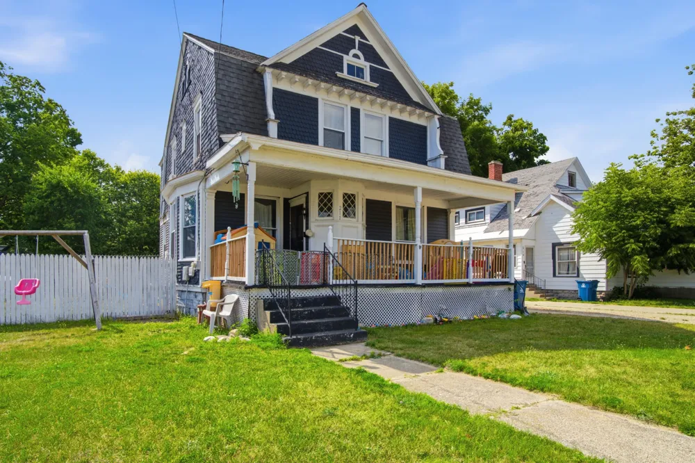 211 Pine Street Evart, MI 49631