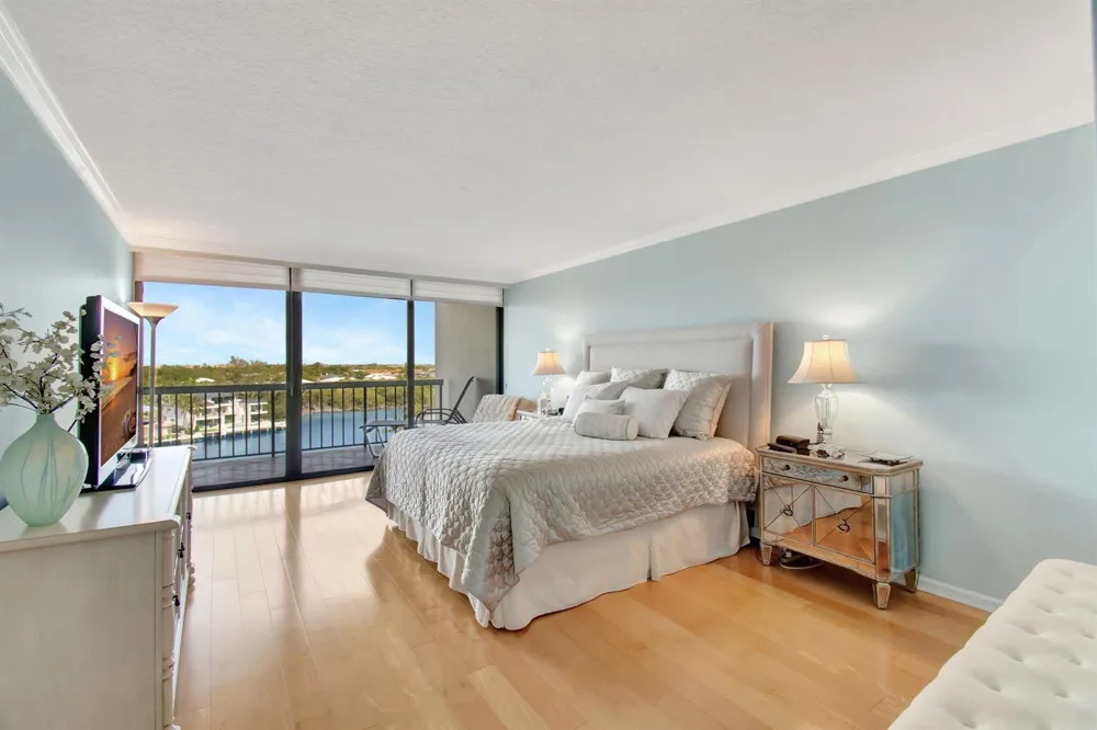 4740 S OCEAN BOULEVARD S #909 Highland Beach, FL 33487