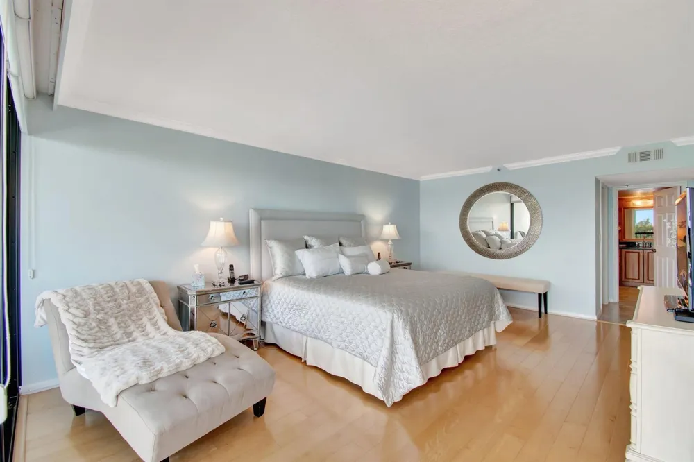 4740 S OCEAN BOULEVARD S #909 Highland Beach, FL 33487