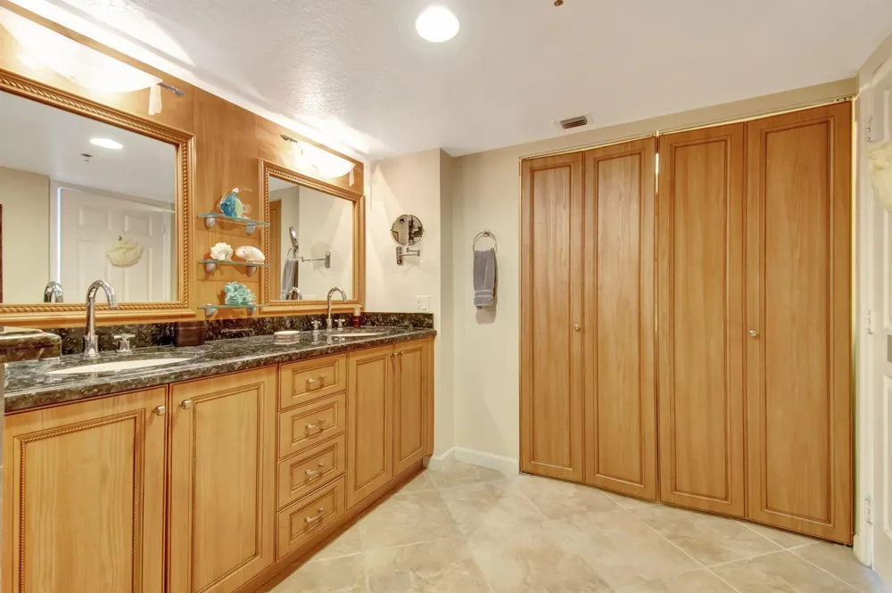 4740 S OCEAN BOULEVARD S #909 Highland Beach, FL 33487