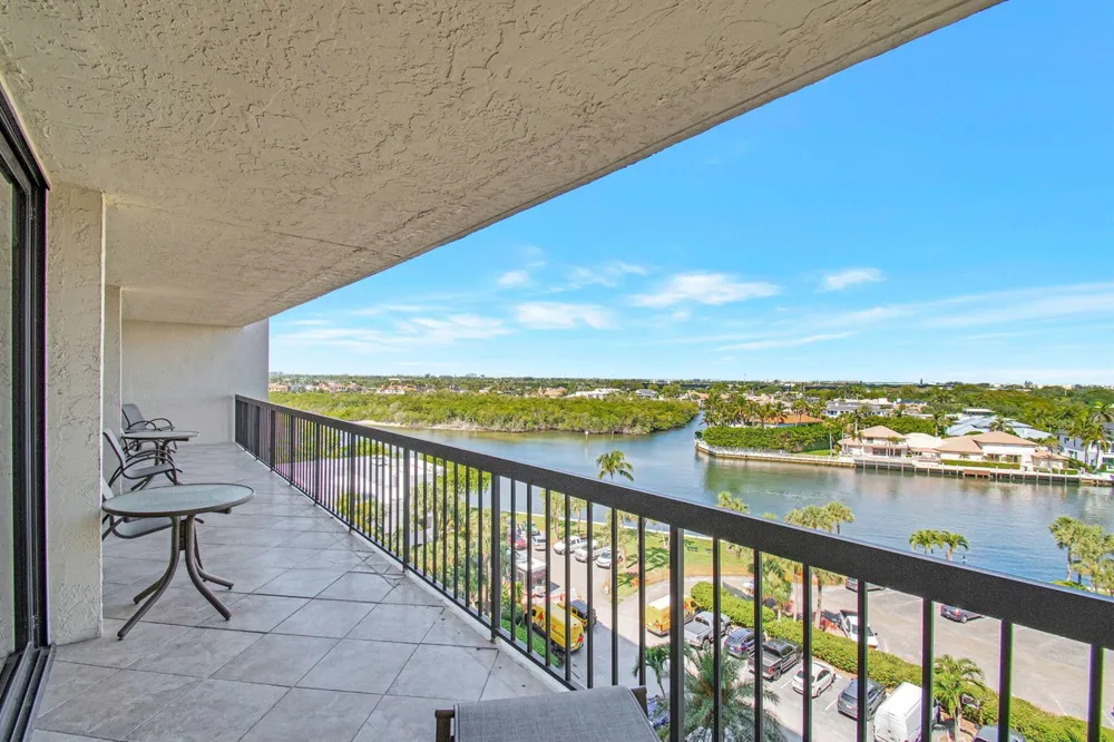 4740 S OCEAN BOULEVARD S #909 Highland Beach, FL 33487