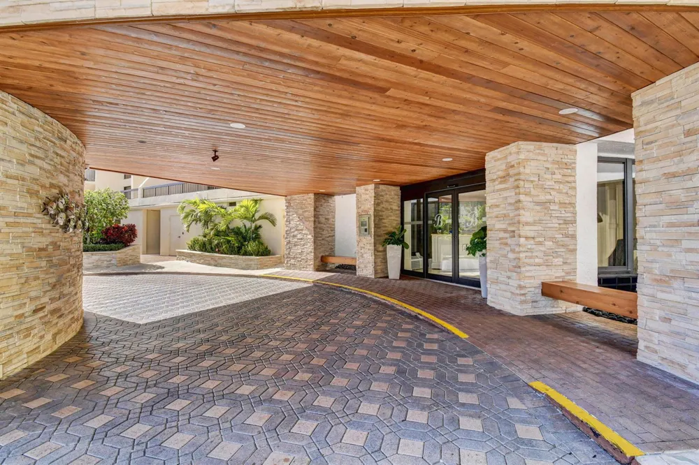 4740 S OCEAN BOULEVARD S #909 Highland Beach, FL 33487