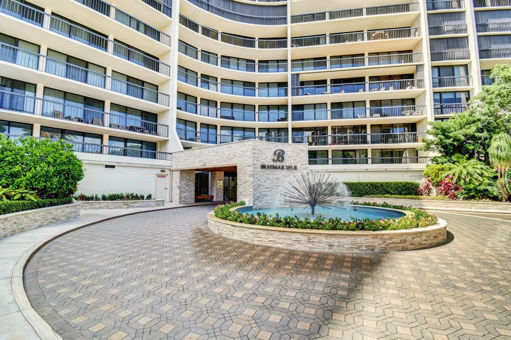 4740 S OCEAN BOULEVARD S #909 Highland Beach, FL 33487