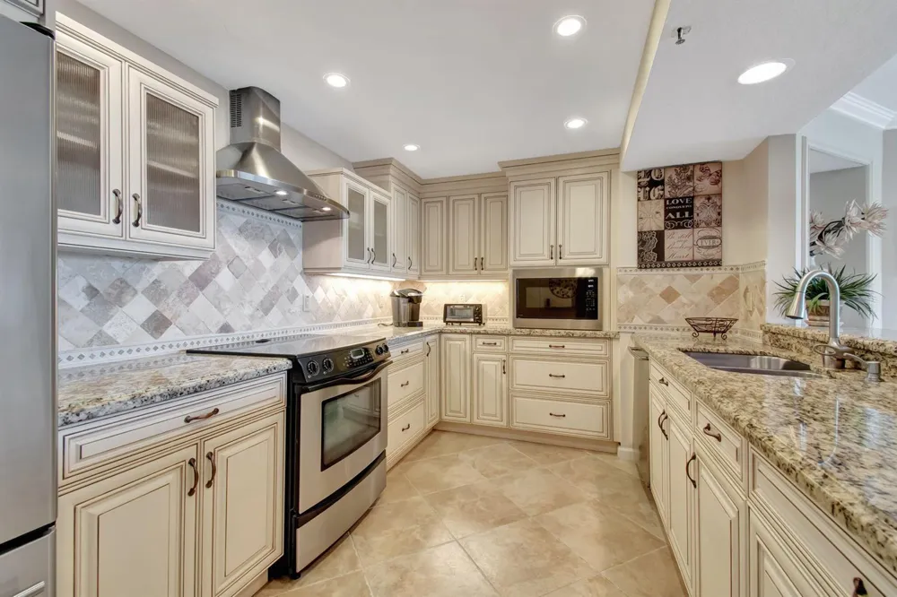4740 S OCEAN BOULEVARD S #909 Highland Beach, FL 33487