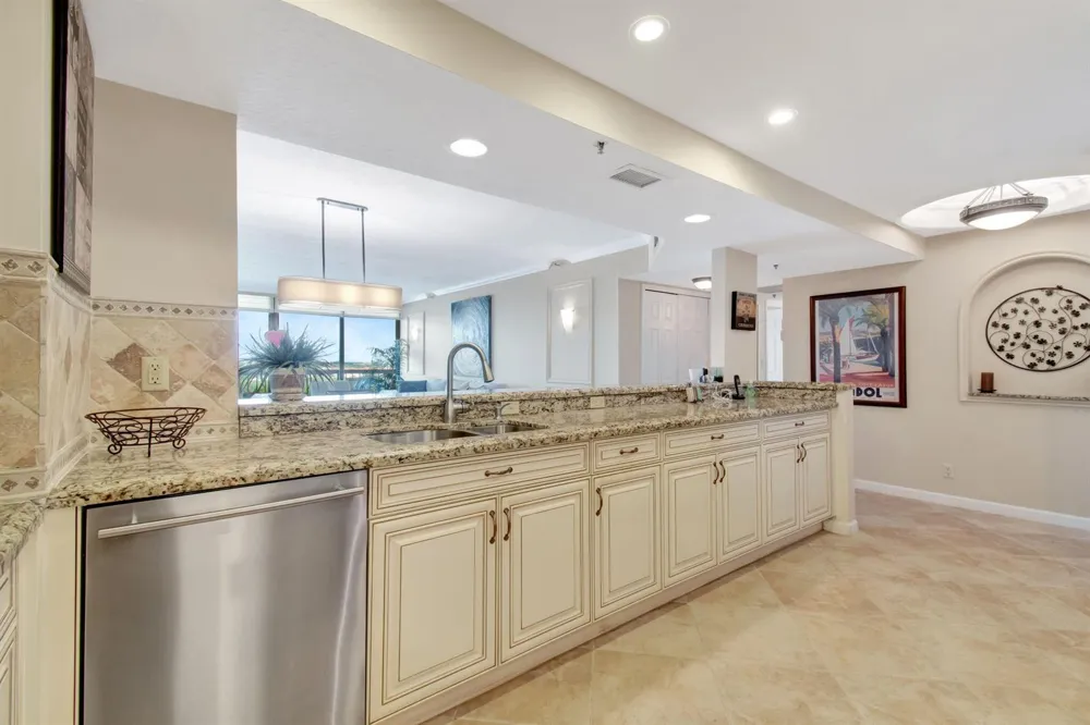 4740 S OCEAN BOULEVARD S #909 Highland Beach, FL 33487