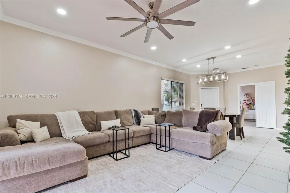 3044 La Mirage Dr Lauderhill, FL 33319