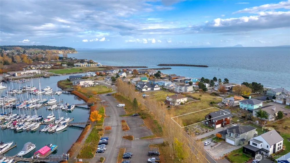 1587 Harbor Seal Drive Point Roberts, WA 98281
