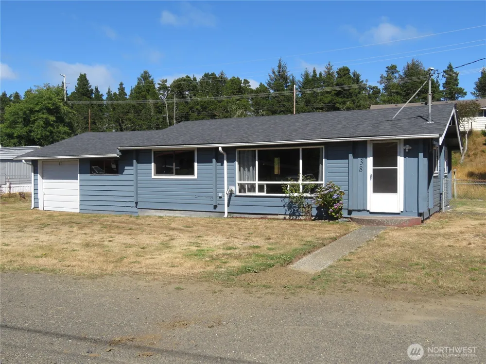 38 Linder Lane Westport, WA 98595