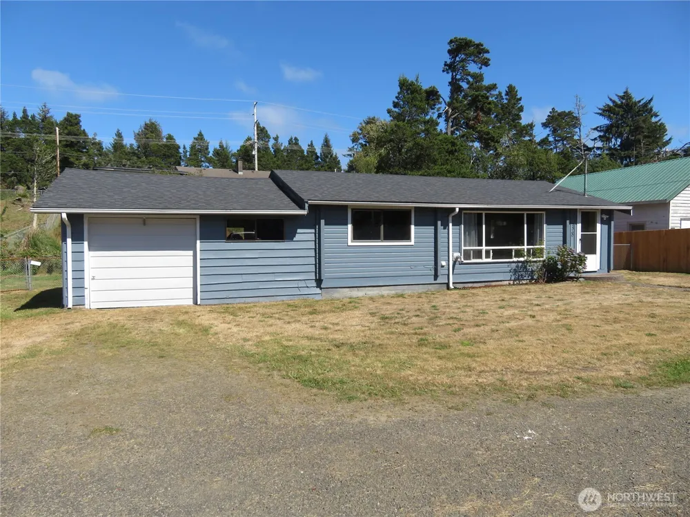 38 Linder Lane Westport, WA 98595