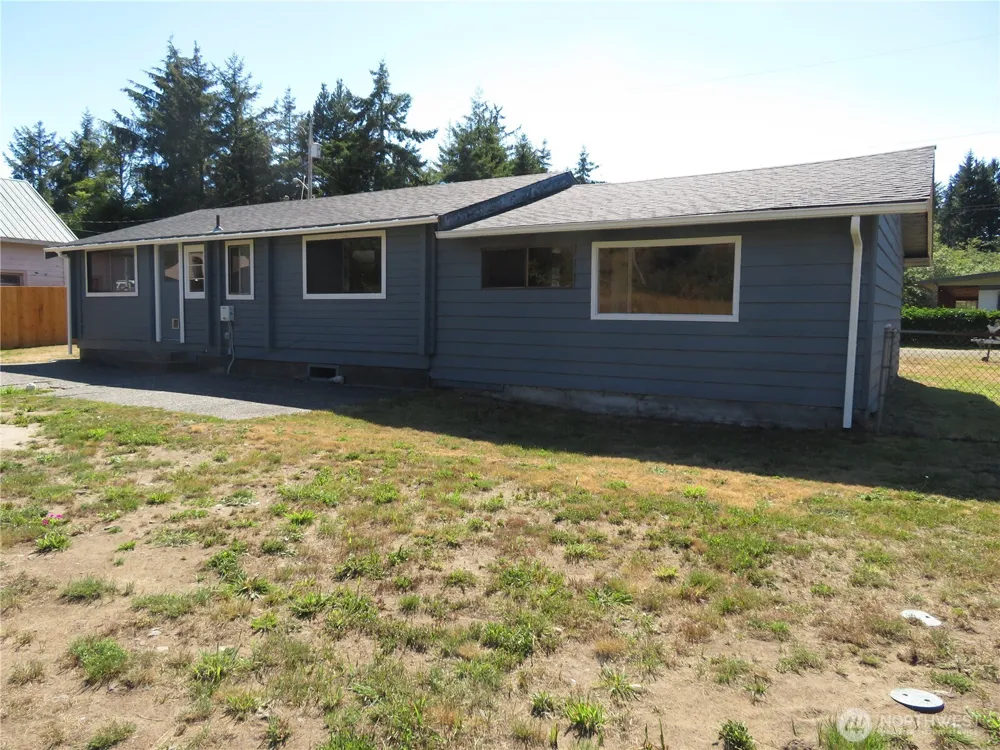38 Linder Lane Westport, WA 98595