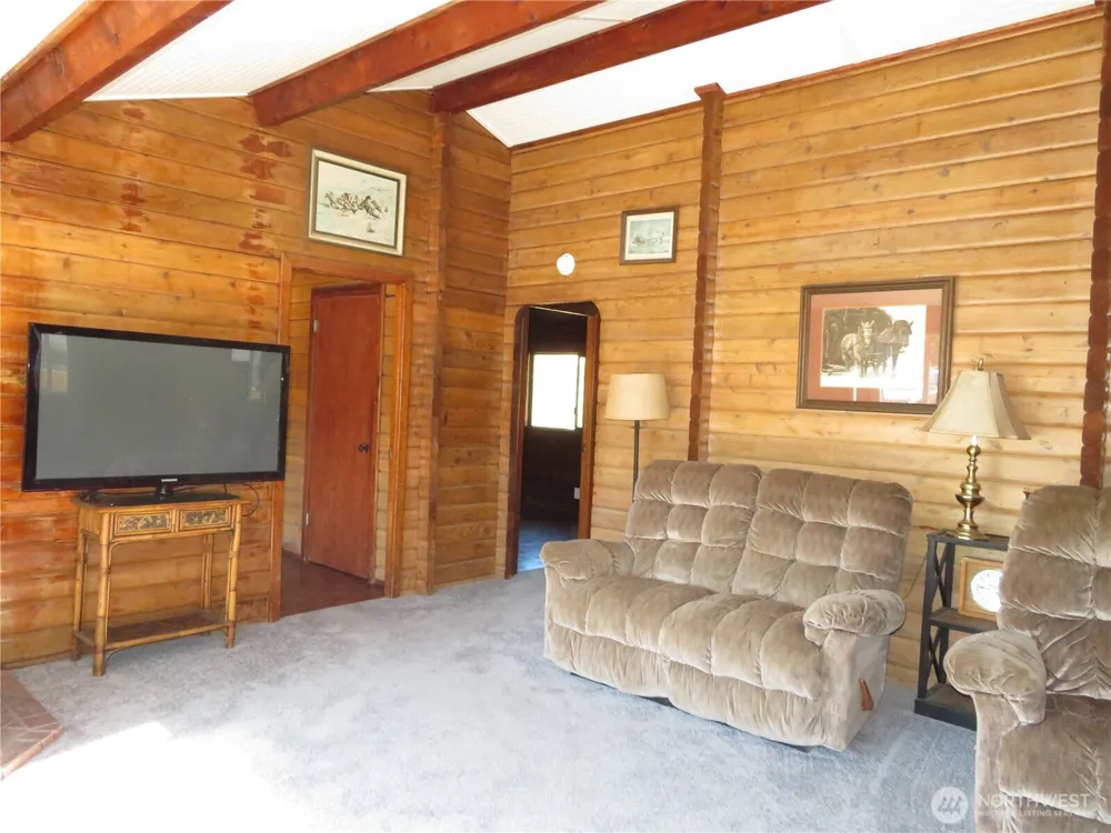 38 Linder Lane Westport, WA 98595