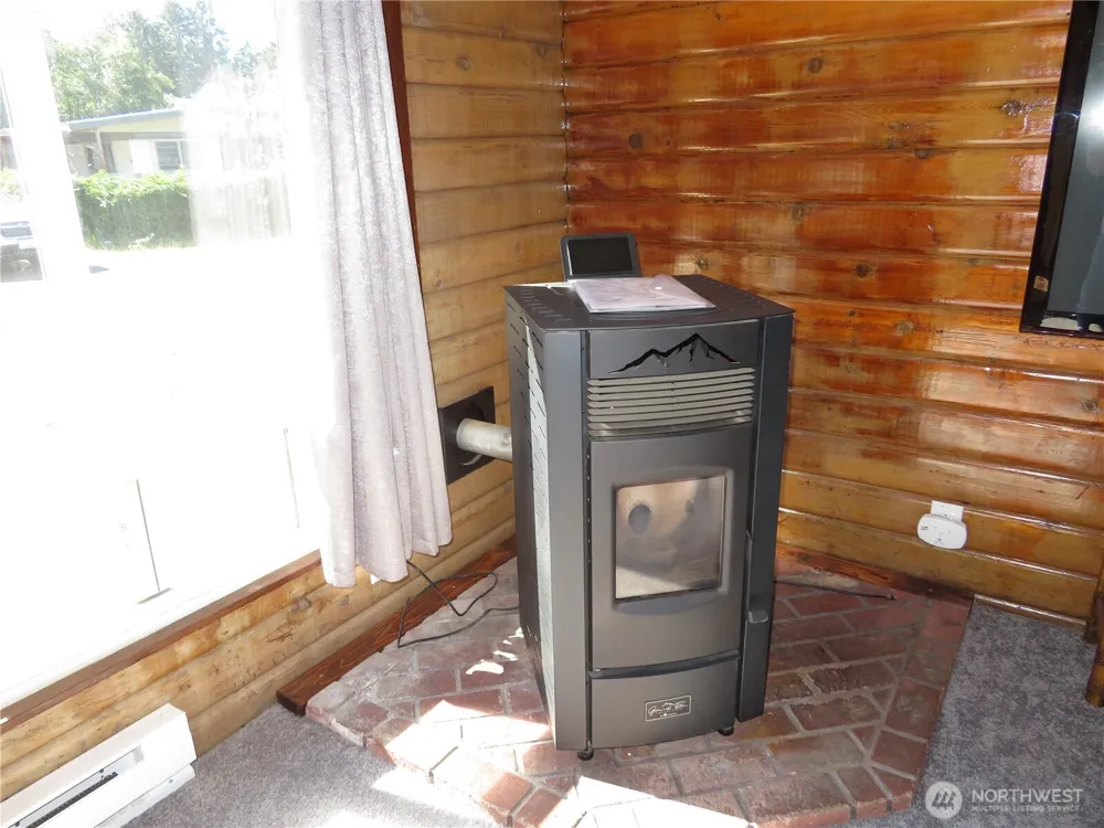 38 Linder Lane Westport, WA 98595
