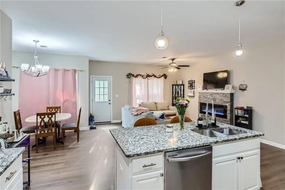 7805 Rock Rose Lane Fairburn, GA 30213