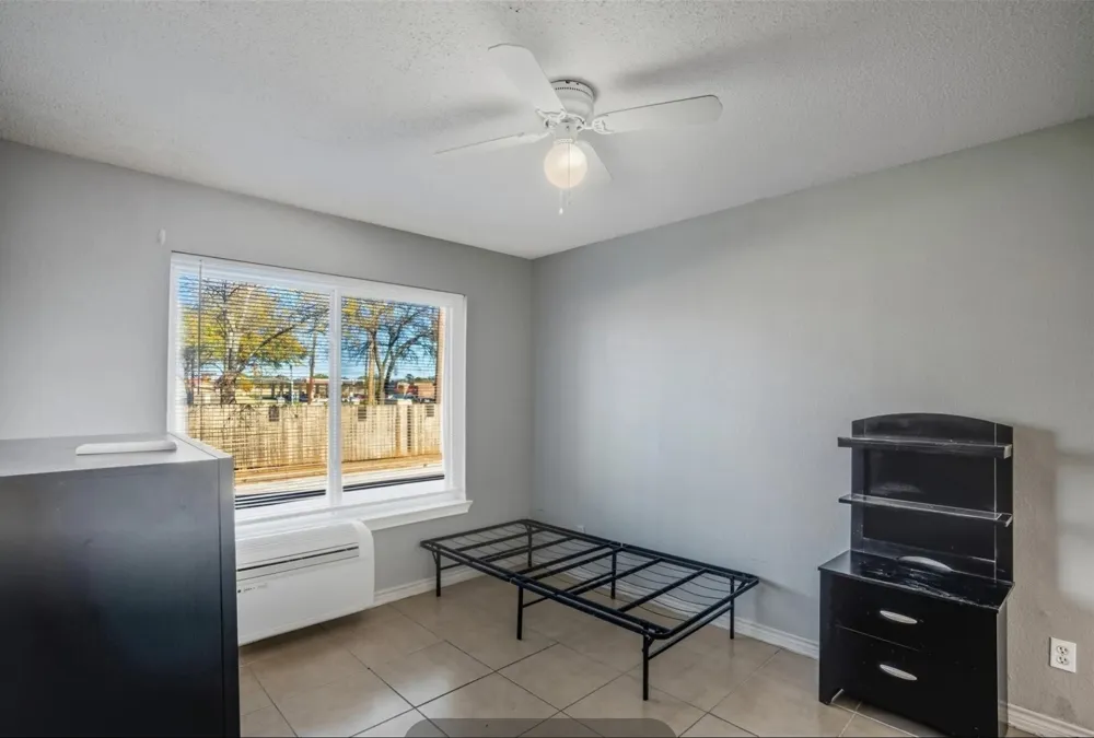 150 S Main Street #206 Euless, TX 76040