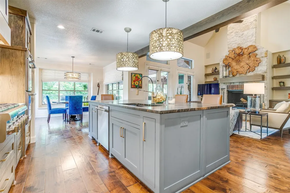203 Augusta Court Aledo, TX 76008
