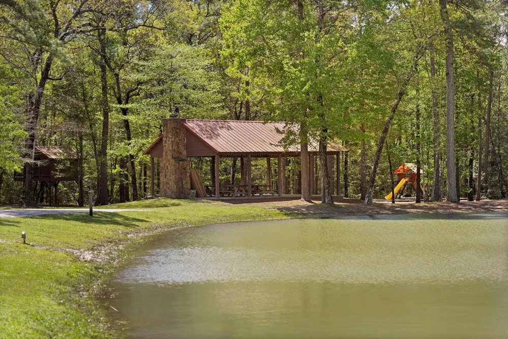 93 Sanctuary Road Huntsville, TX 77340