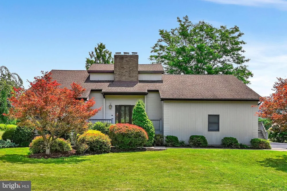 41 KENNEDY DRIVE Drums, PA 18222