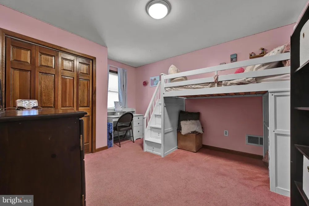 41 KENNEDY DRIVE Drums, PA 18222