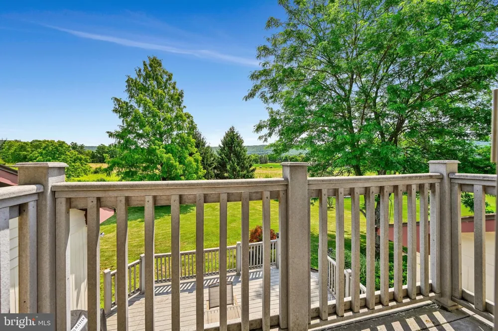 41 KENNEDY DRIVE Drums, PA 18222