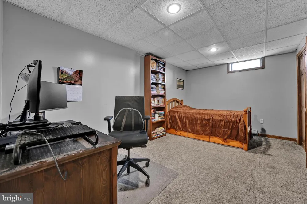 41 KENNEDY DRIVE Drums, PA 18222