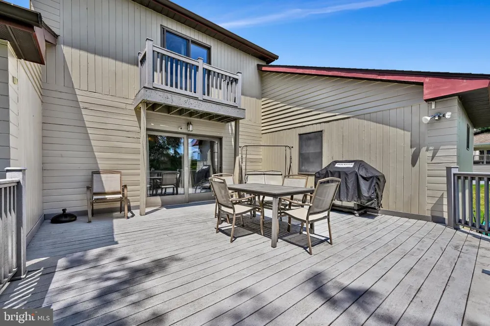 41 KENNEDY DRIVE Drums, PA 18222