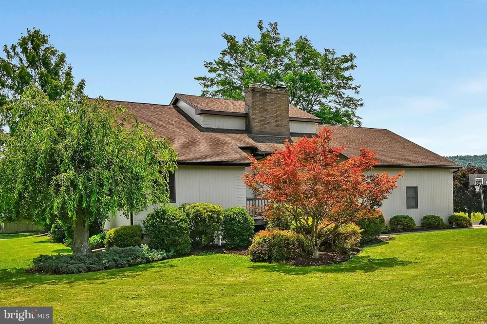 41 KENNEDY DRIVE Drums, PA 18222