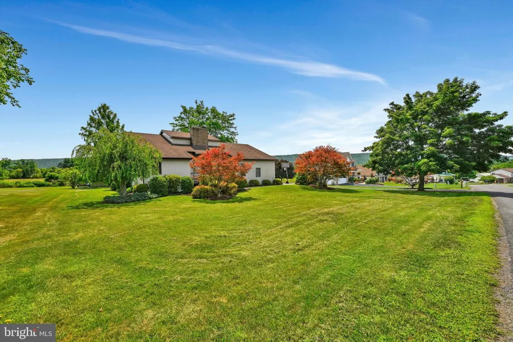 41 KENNEDY DRIVE Drums, PA 18222