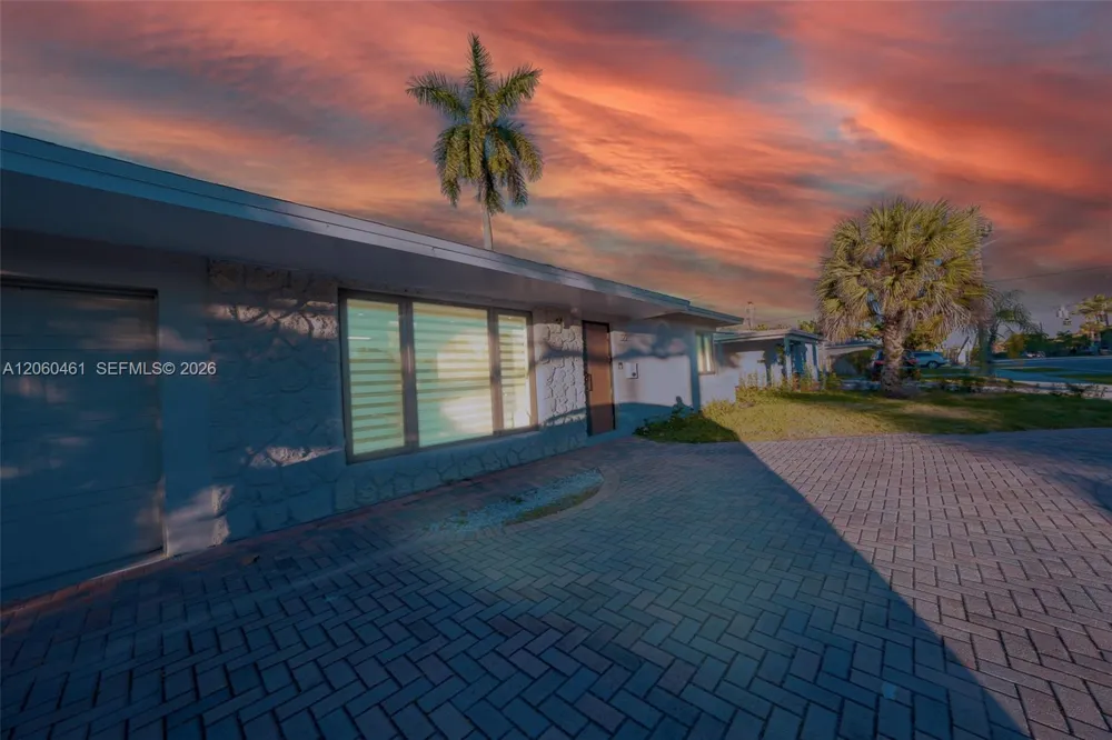 1221 W Camino Real #1221 Boca Raton, FL 33486