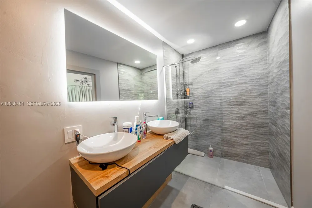 1221 W Camino Real #1221 Boca Raton, FL 33486