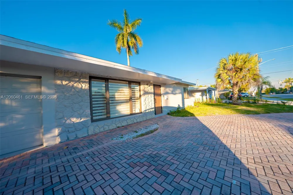 1221 W Camino Real #1221 Boca Raton, FL 33486
