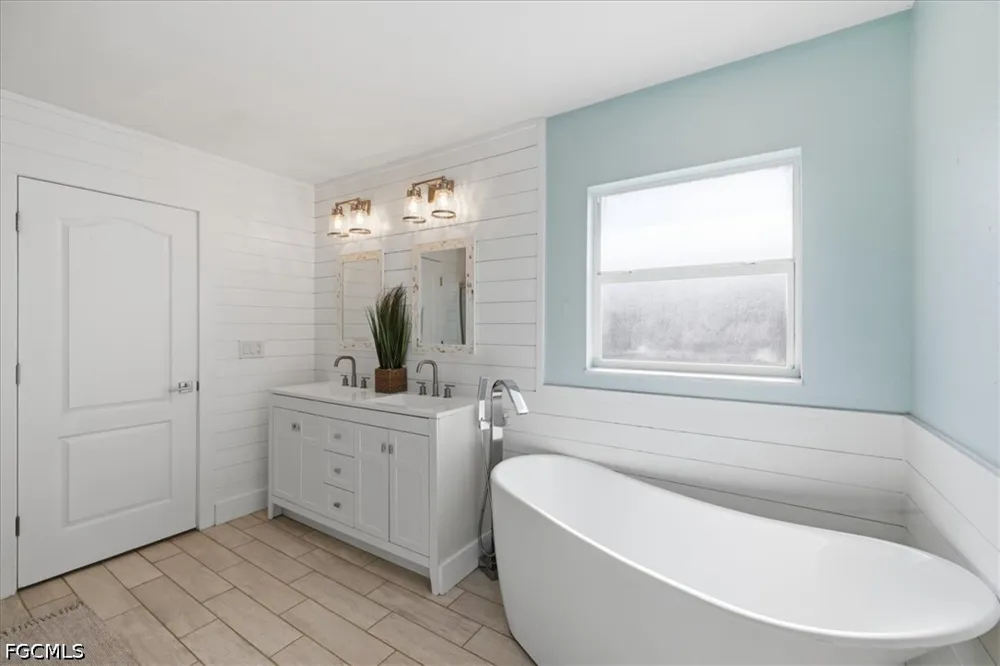 Linden Lane Bokeelia, FL 33922