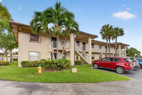 5540 Lakeside Drive #102